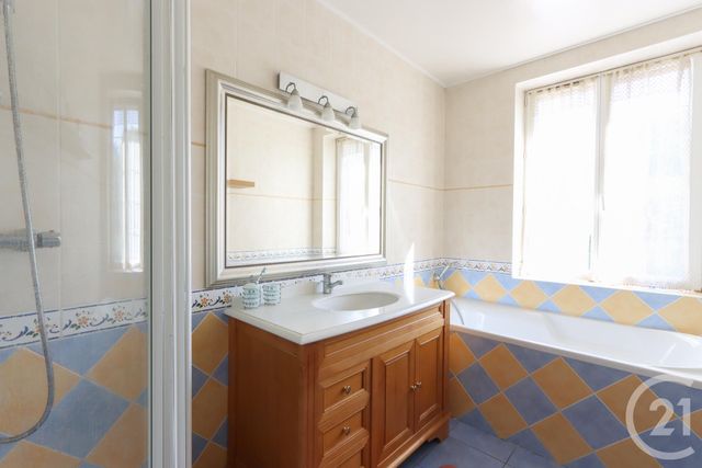 maison à vendre - 6 pièces - 153.0 m2 - SORTOSVILLE - 50 - BASSE-NORMANDIE - Century 21 Chevet Immobilier