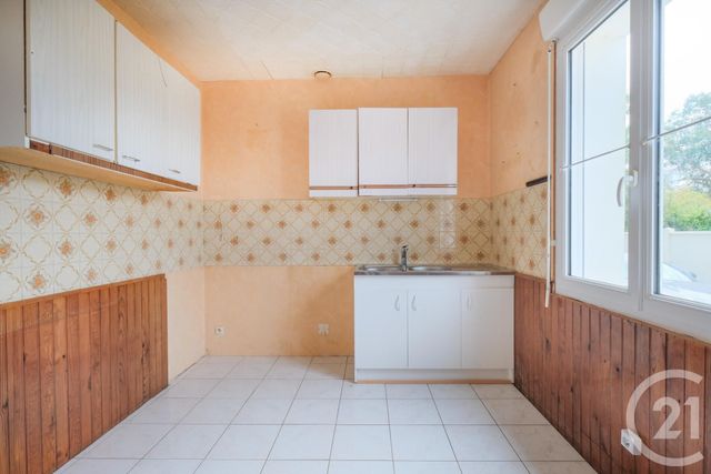 maison à vendre - 4 pièces - 87.98 m2 - LES MOITIERS D ALLONNE - 50 - BASSE-NORMANDIE - Century 21 Chevet Immobilier