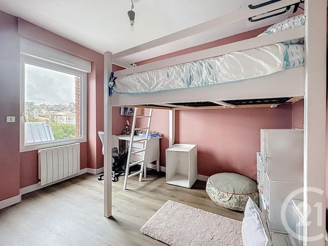 Afficher la photo en grand Appartement à vendre - 6 pièces - 118.0 m2 - BARNEVILLE CARTERET - 50 - BASSE-NORMANDIE - Century 21 Chevet Immobilier