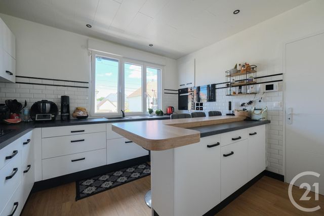 maison à vendre - 5 pièces - 135.96 m2 - BRICQUEBEC EN COTENTIN - 50 - BASSE-NORMANDIE - Century 21 Chevet Immobilier