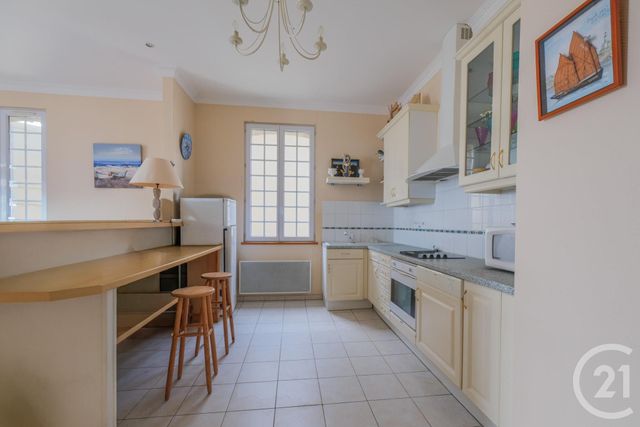 Appartement T3 à vendre - 3 pièces - 127.2 m2 - BARNEVILLE CARTERET - 50 - BASSE-NORMANDIE - Century 21 Chevet Immobilier