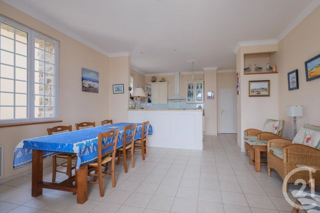 Appartement T3 à vendre - 3 pièces - 127.2 m2 - BARNEVILLE CARTERET - 50 - BASSE-NORMANDIE - Century 21 Chevet Immobilier