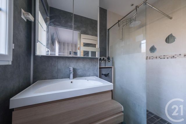 maison à vendre - 5 pièces - 106.42 m2 - ST GERMAIN LE GAILLARD - 50 - BASSE-NORMANDIE - Century 21 Chevet Immobilier