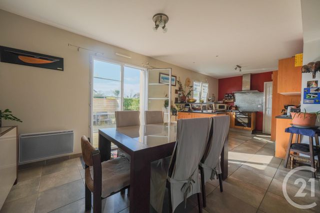 maison à vendre - 5 pièces - 106.42 m2 - ST GERMAIN LE GAILLARD - 50 - BASSE-NORMANDIE - Century 21 Chevet Immobilier