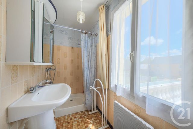 maison à vendre - 4 pièces - 70.87 m2 - FIERVILLE LES MINES - 50 - BASSE-NORMANDIE - Century 21 Chevet Immobilier