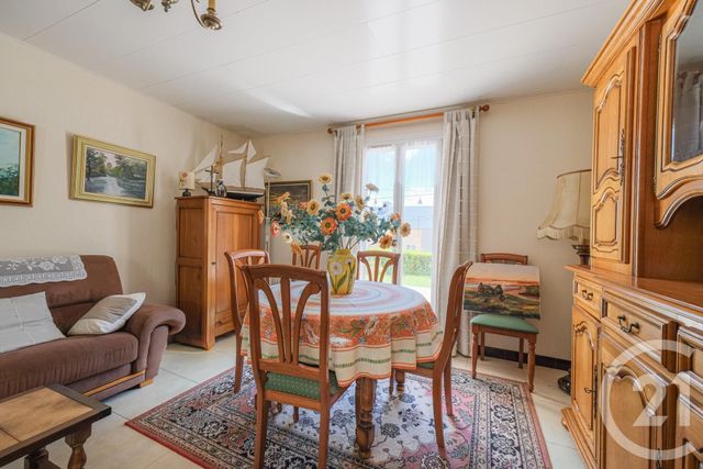 maison à vendre - 4 pièces - 70.87 m2 - FIERVILLE LES MINES - 50 - BASSE-NORMANDIE - Century 21 Chevet Immobilier