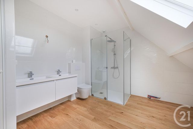 Appartement T3 à vendre - 3 pièces - 98.56 m2 - BARNEVILLE CARTERET - 50 - BASSE-NORMANDIE - Century 21 Chevet Immobilier