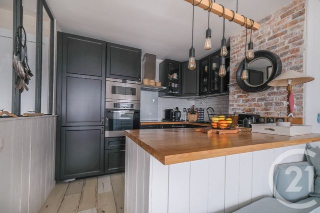 Appartement F3 à vendre - 3 pièces - 54.47 m2 - ST JEAN DE LA RIVIERE - 50 - BASSE-NORMANDIE - Century 21 Chevet Immobilier