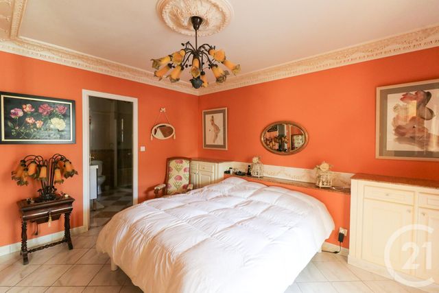 Afficher la photo en grand maison à vendre - 8 pièces - 190.0 m2 - ST GERMAIN SUR AY - 50 - BASSE-NORMANDIE - Century 21 Chevet Immobilier