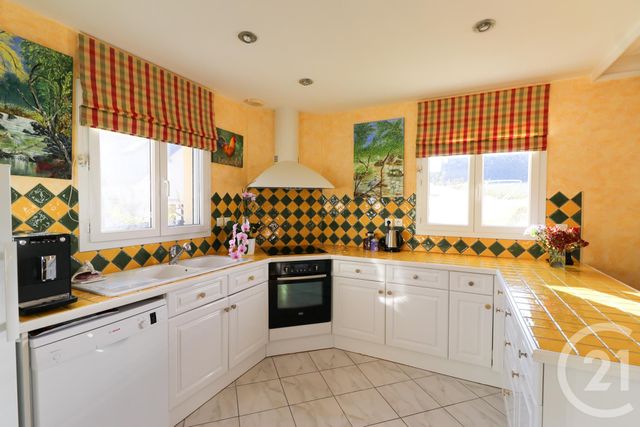 Afficher la photo en grand maison à vendre - 8 pièces - 190.0 m2 - ST GERMAIN SUR AY - 50 - BASSE-NORMANDIE - Century 21 Chevet Immobilier