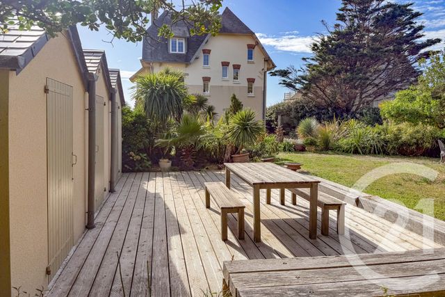 maison à vendre - 7 pièces - 157.33 m2 - ST JEAN DE LA RIVIERE - 50 - BASSE-NORMANDIE - Century 21 Chevet Immobilier